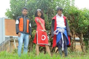 3 cosplays en formation Equipe 7 de Kakashi